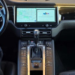 Android Apple Car  Porsche Macan